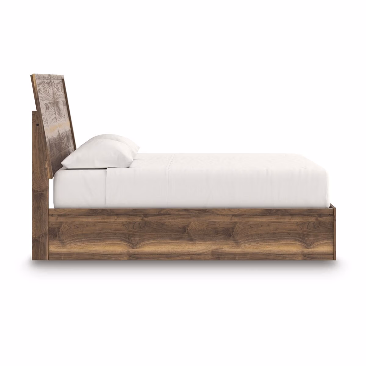 Chirason King Panel Bed - Image 6