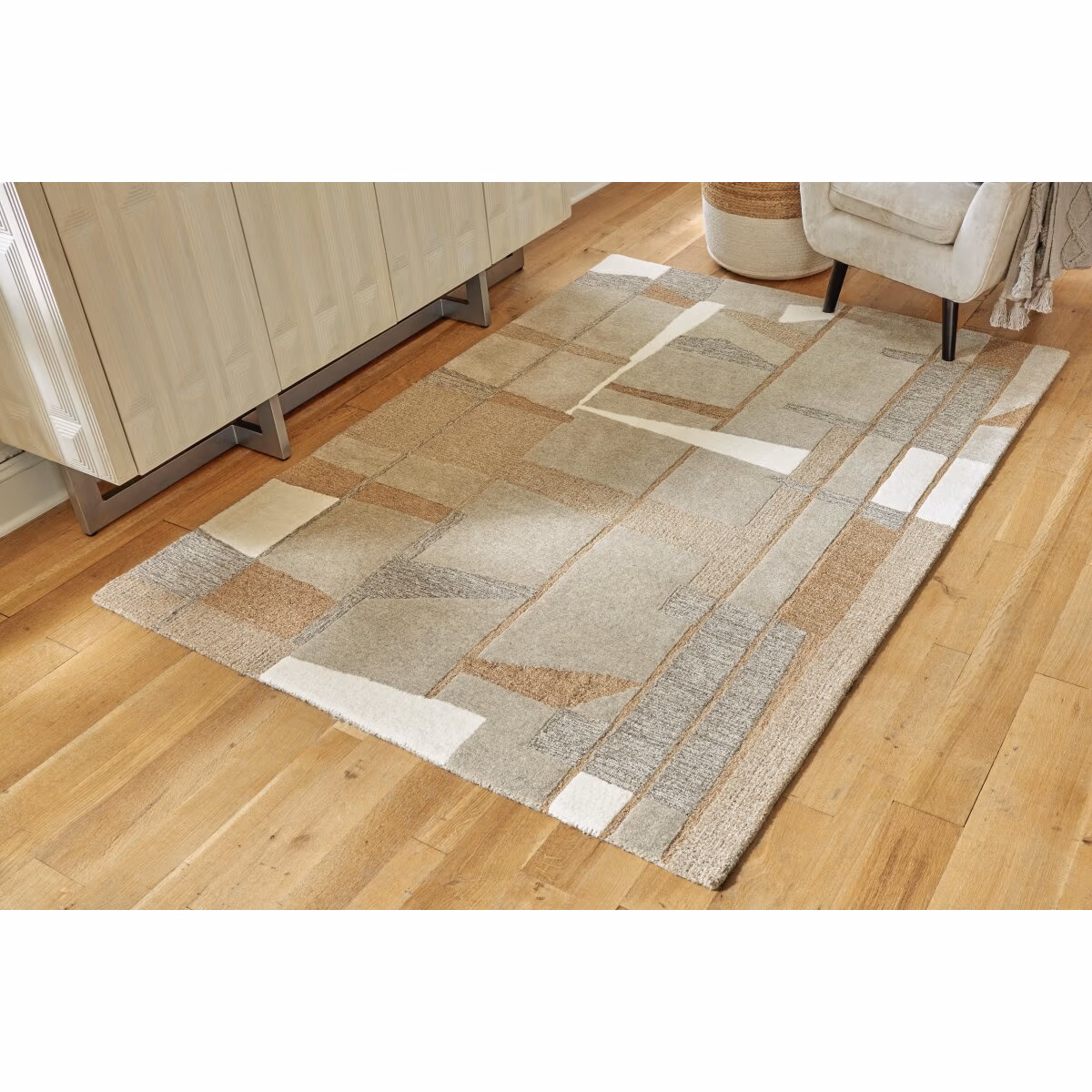 Abbotton 5' x 7' Rug - Image 3