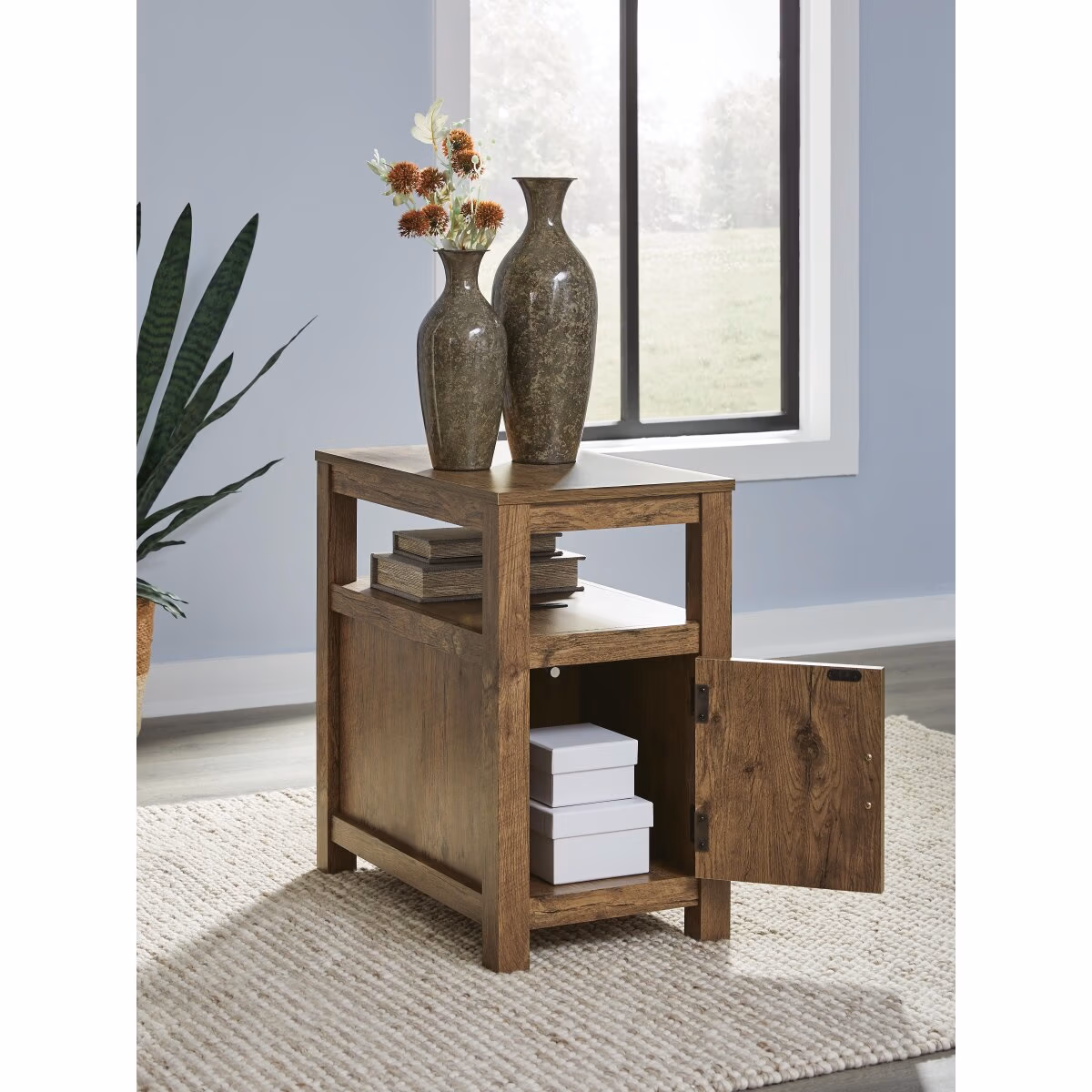 Fendenmore Chairside End Table - Image 8