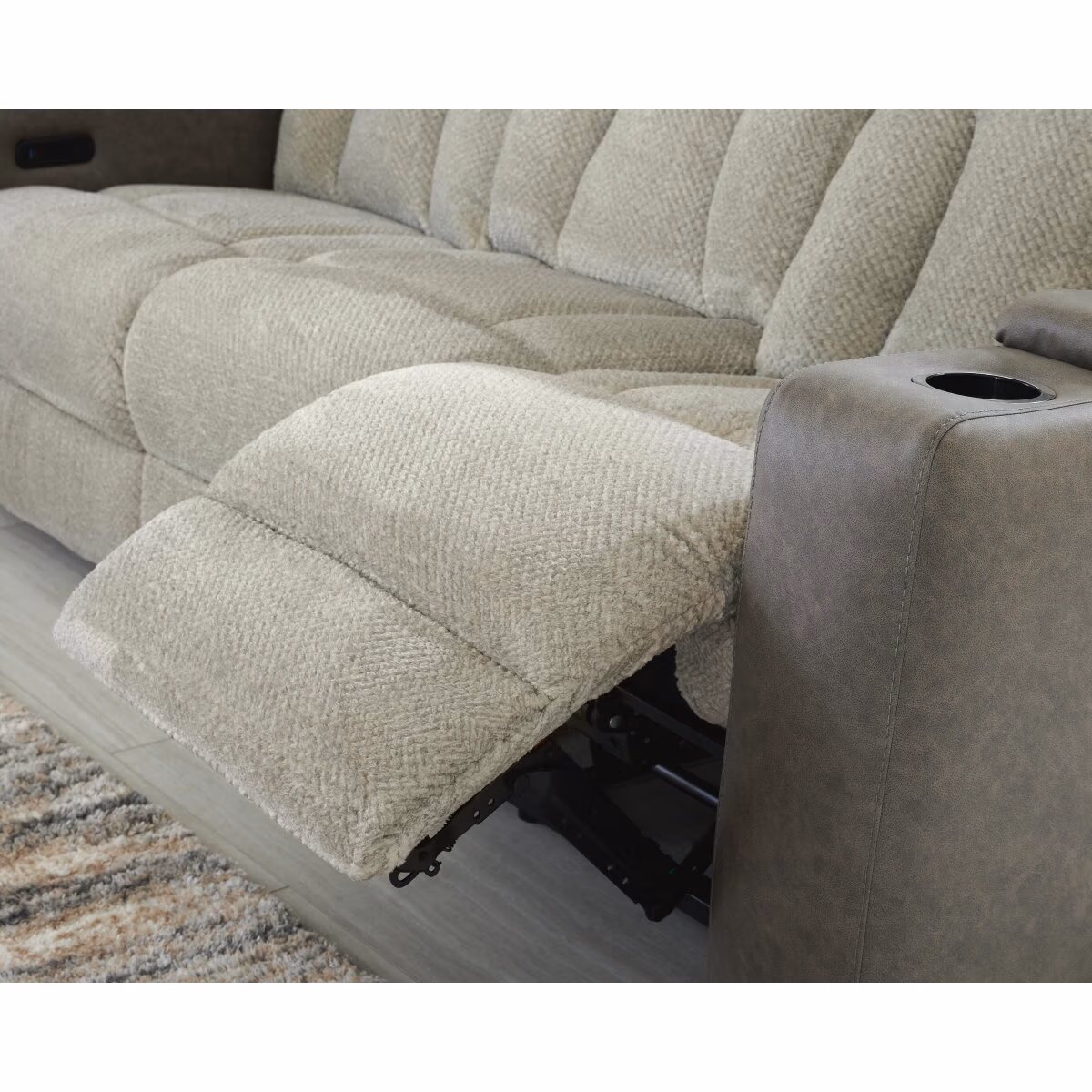 Branthorpe Power Reclining Sofa - Image 10