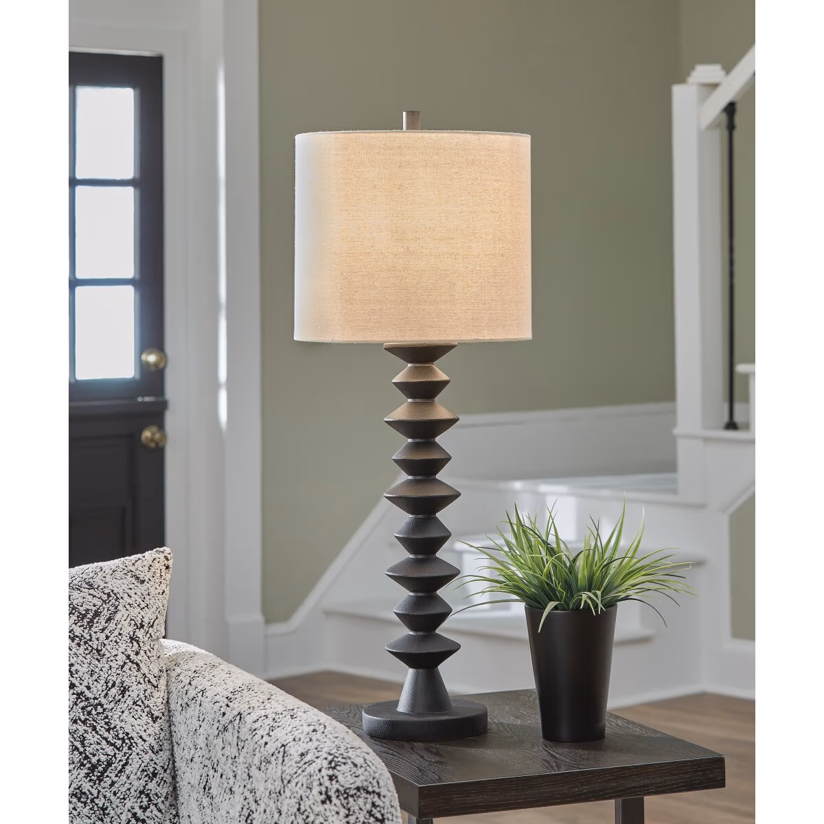 Luanndon Buffet Lamp - Image 3