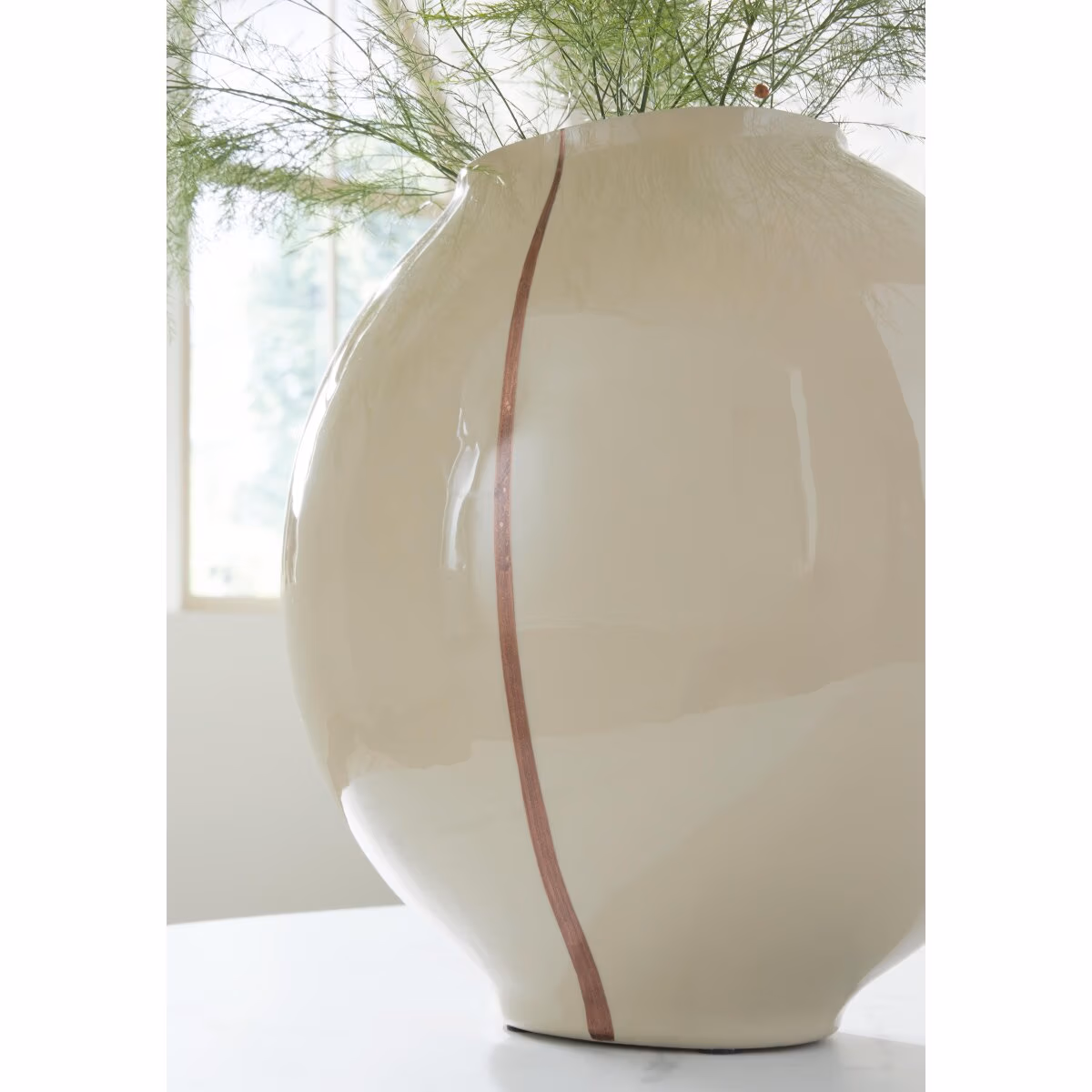 Sheabourne Vase - Image 5