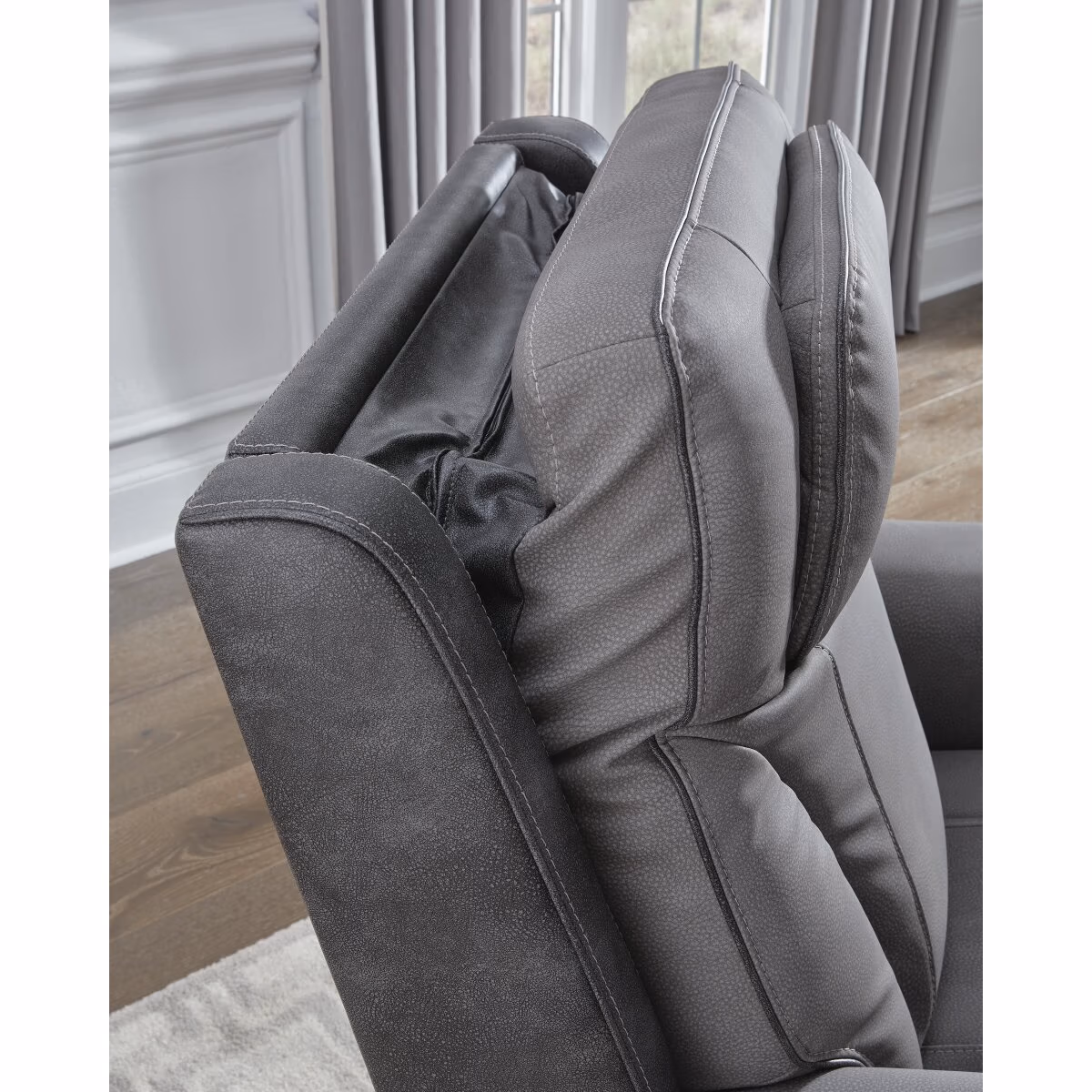 4Z-Peaceful Pause Power Lift Recliner - Image 12