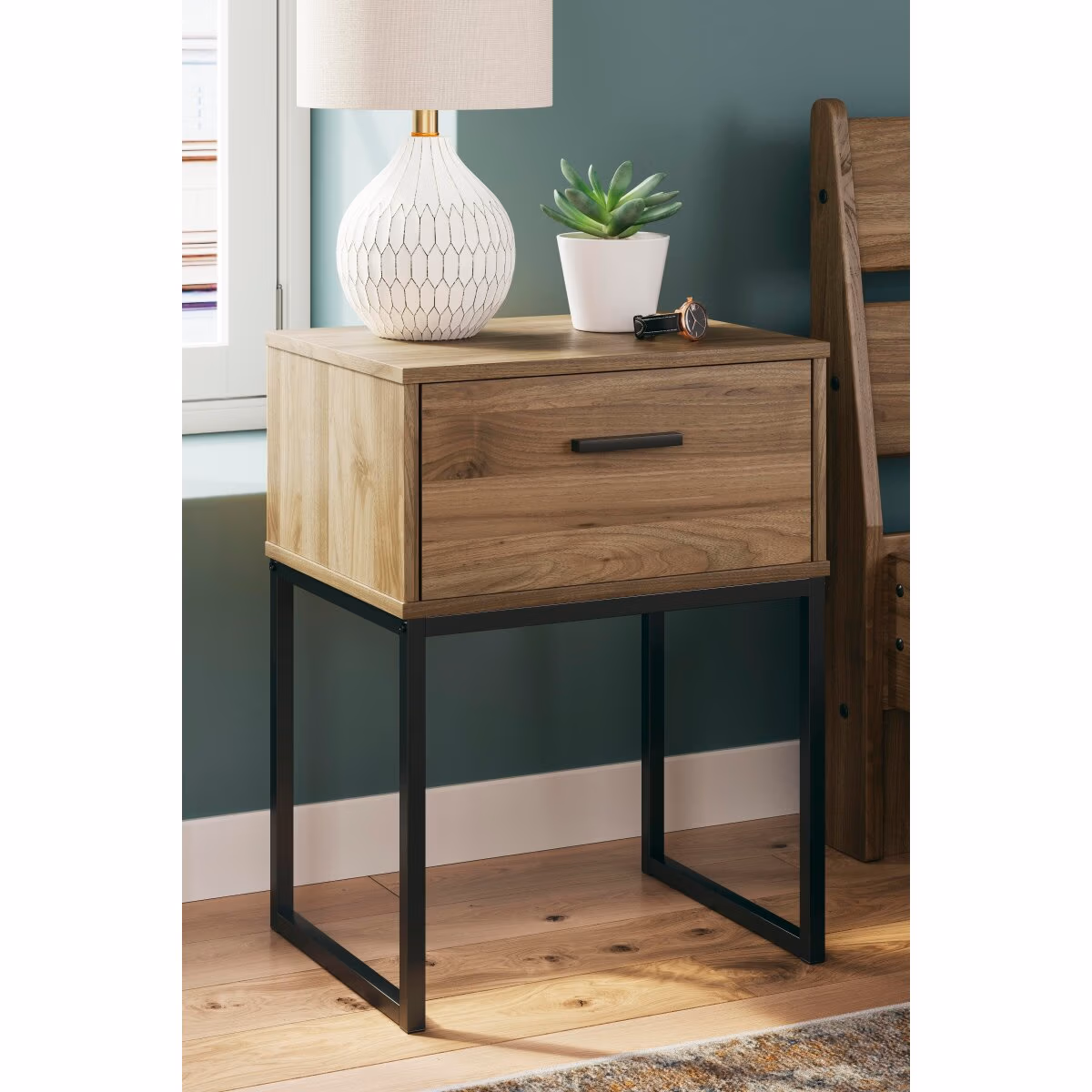 Deanlow Nightstand - Image 2