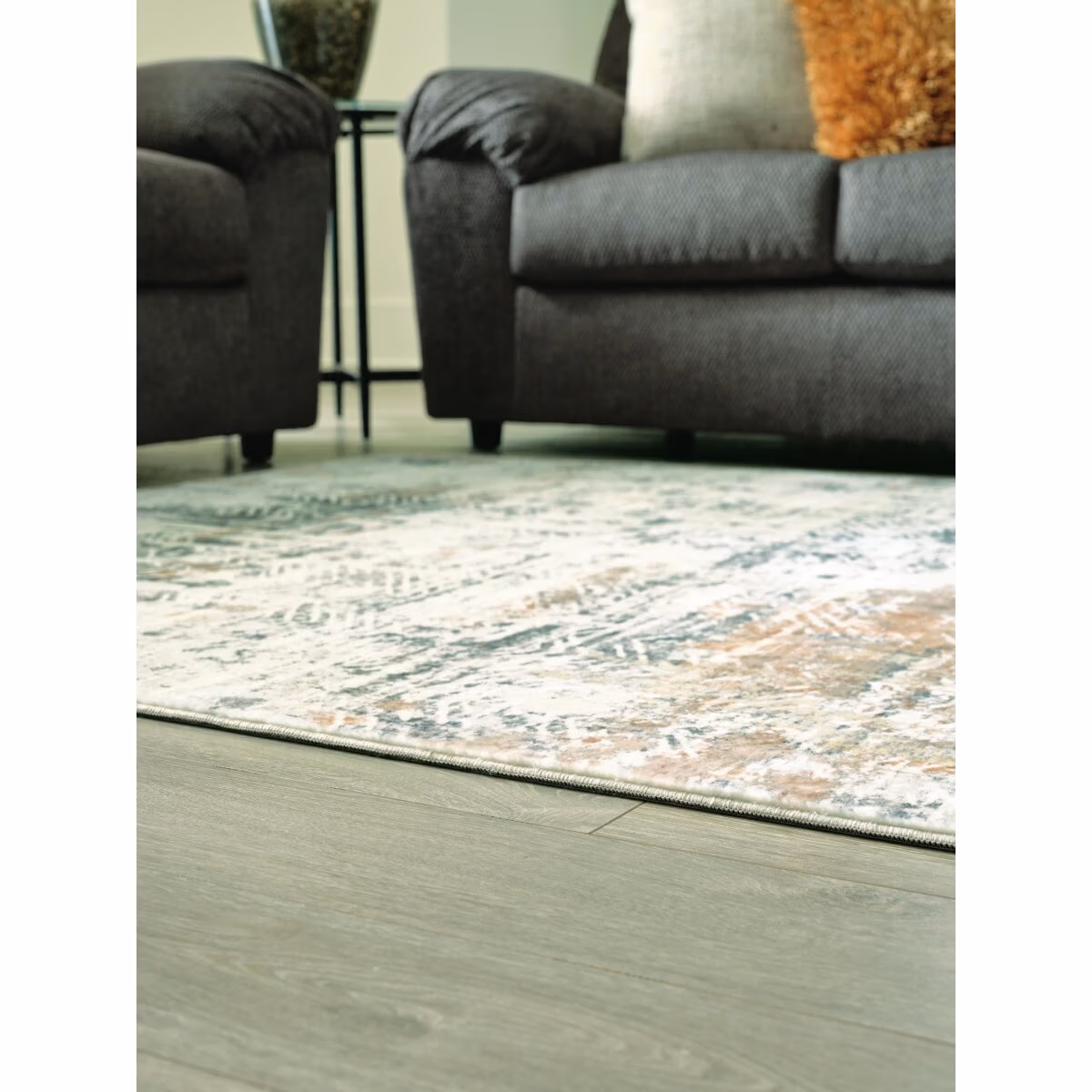 Redlings 5' x 7' Rug - Image 4