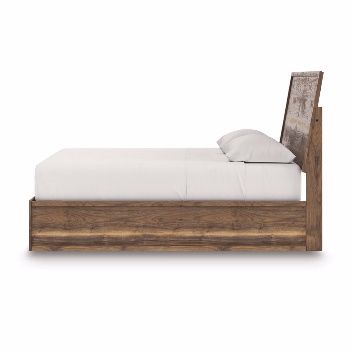 Chirason King Panel Bed - Image 8