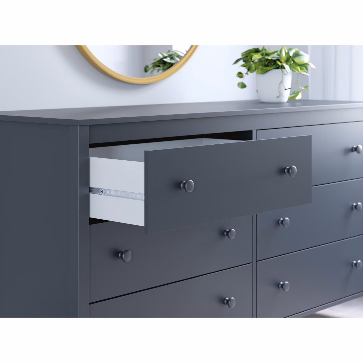 Simmenfort Dresser - Image 11