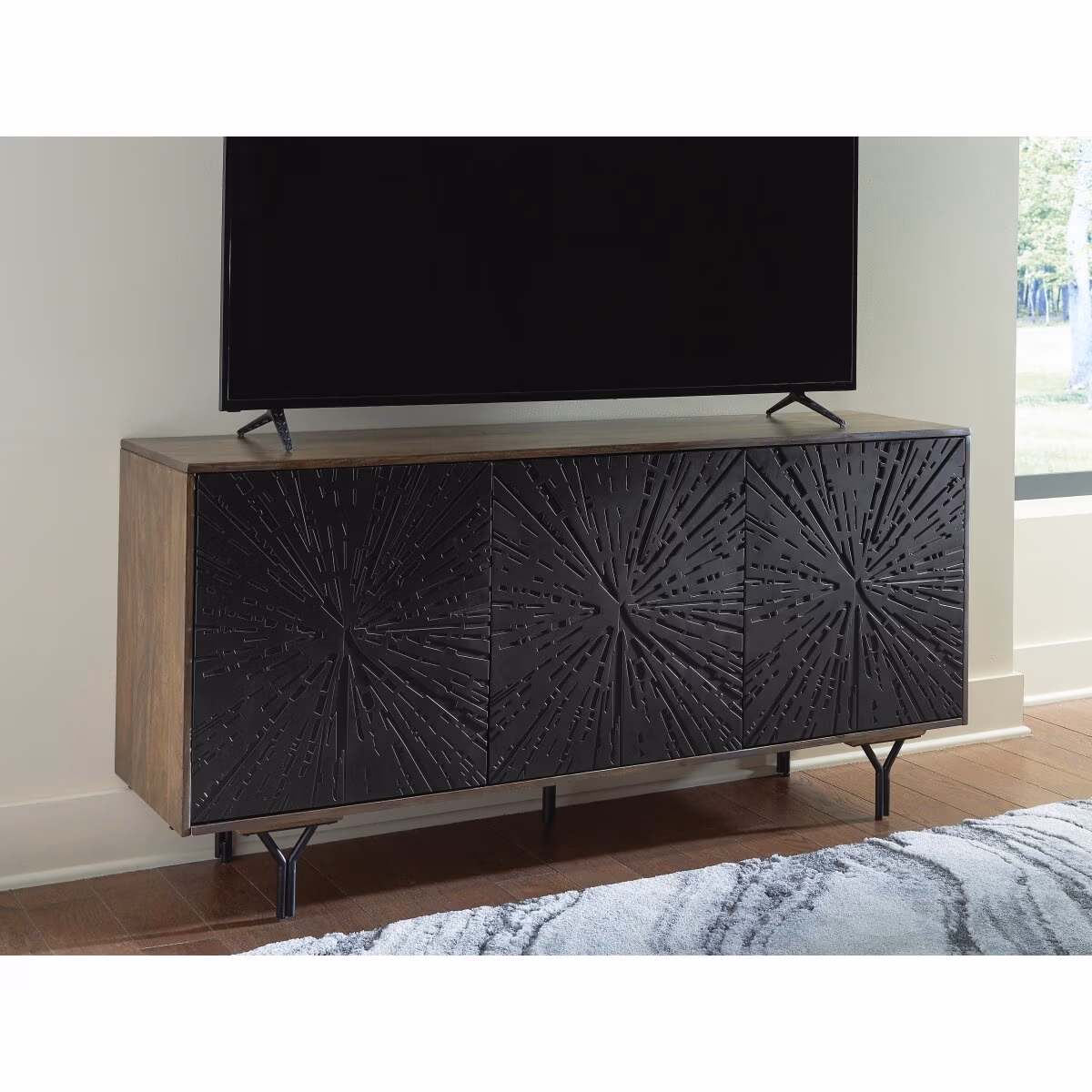 Lavinmont Accent Cabinet - Image 7