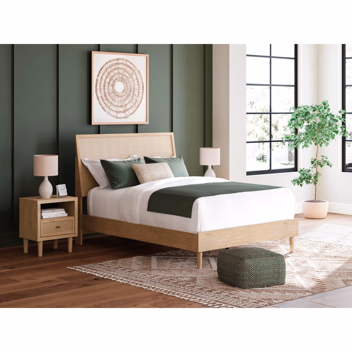 Cielden Queen Panel Bed - Image 3