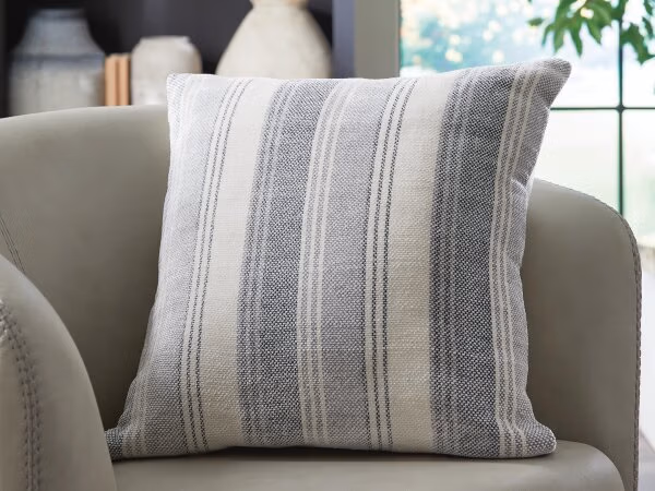 Adikus Pillow (Set of 4) - Image 3