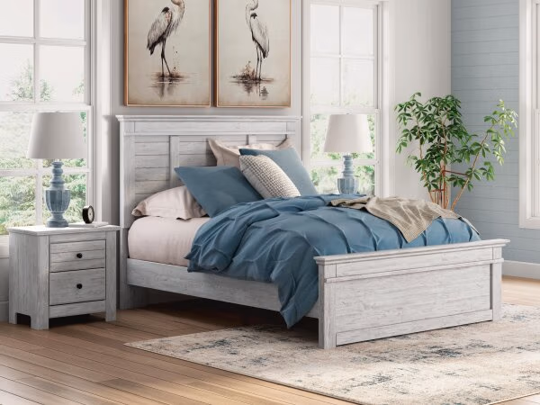 Makidern Queen Panel Bed - Image 3