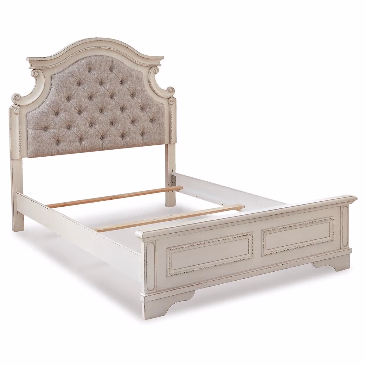 Realyn Full Panel Bed, Dresser, Mirror and Nightstand - Image 6
