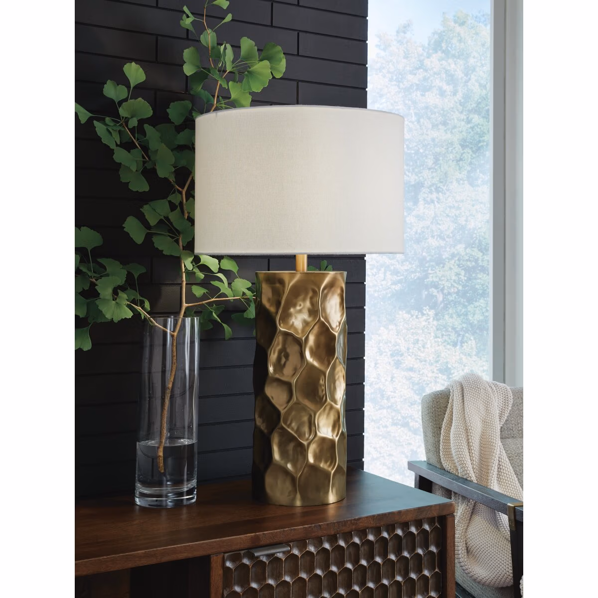Marshawn Table Lamp - Image 3