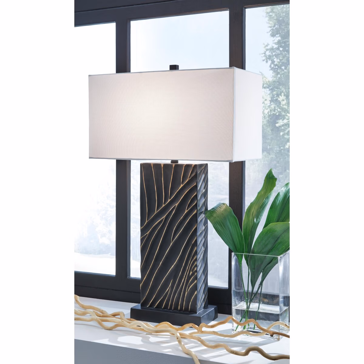 Bartlen Table Lamp - Image 3