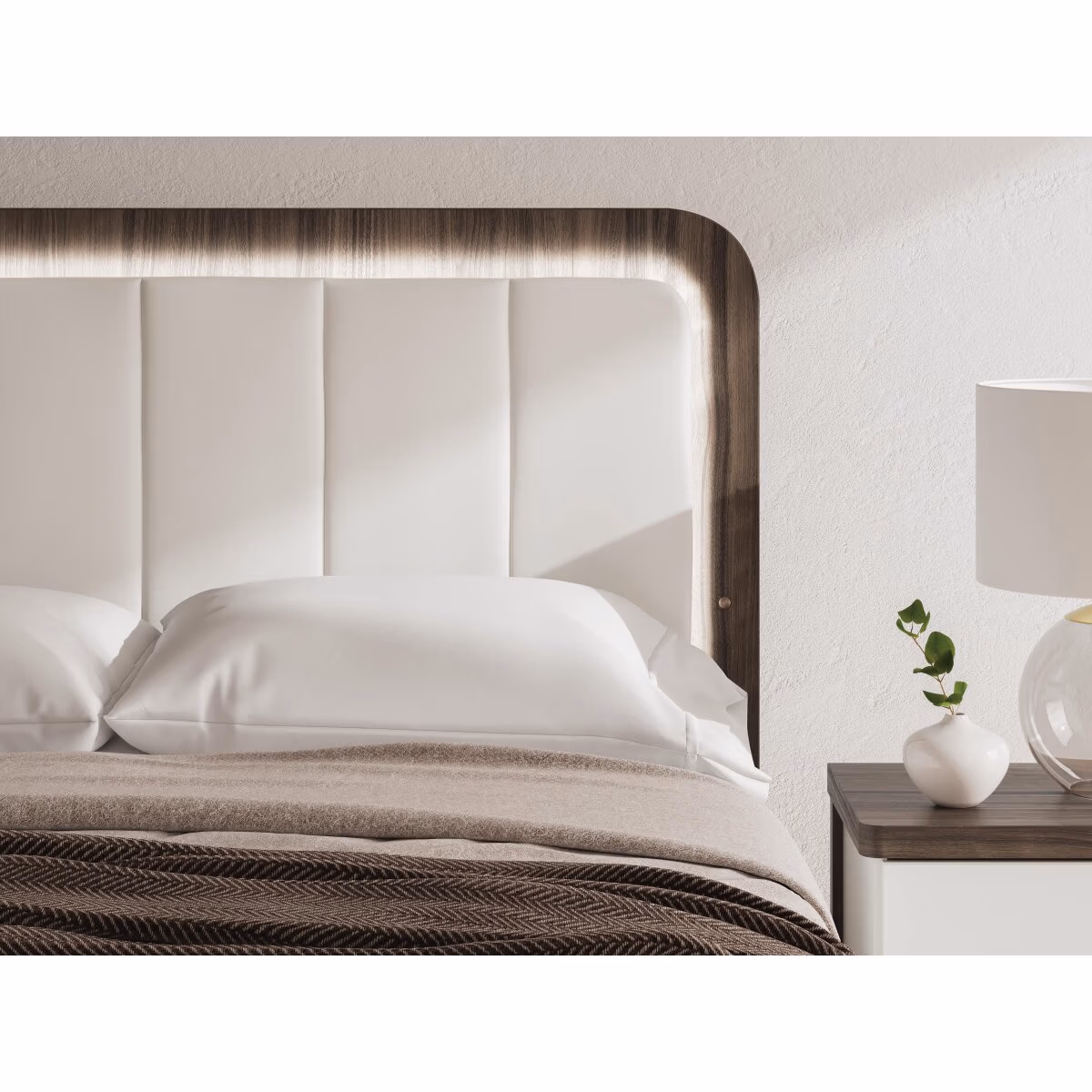 Kendanport Queen Upholstered Bed - Image 12