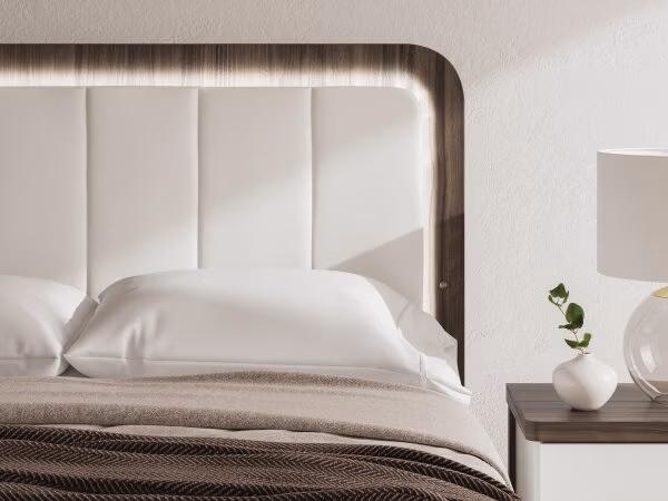 Kendanport Queen Upholstered Bed - Image 12