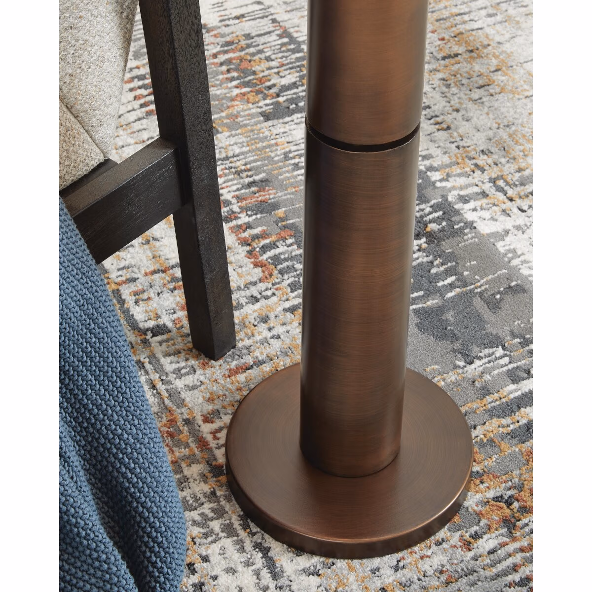Wendfield Floor Lamp - Image 5