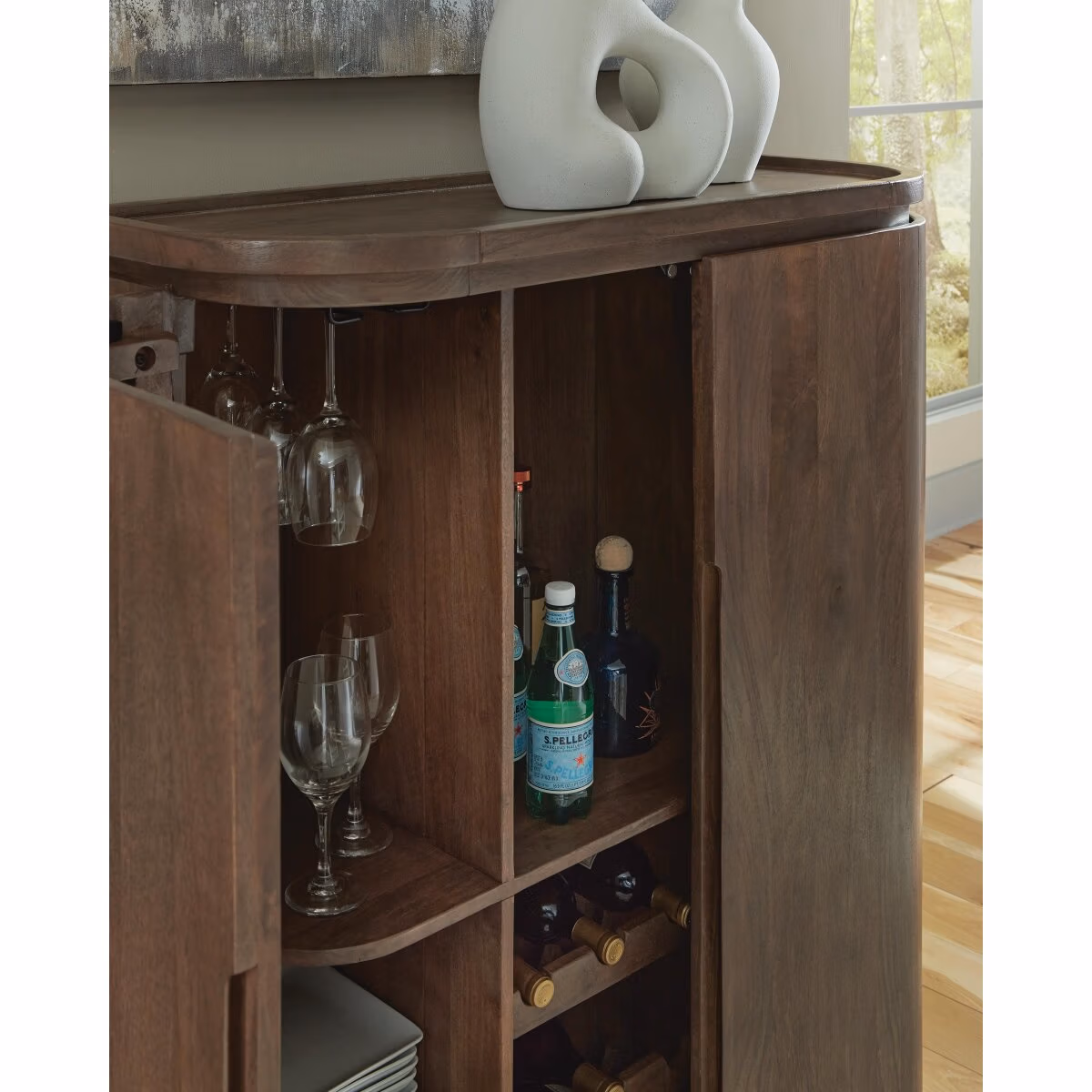 Landermont Bar Cabinet - Image 7