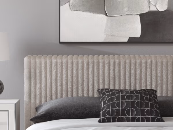Zuraleus Queen Upholstered Bed - Image 10