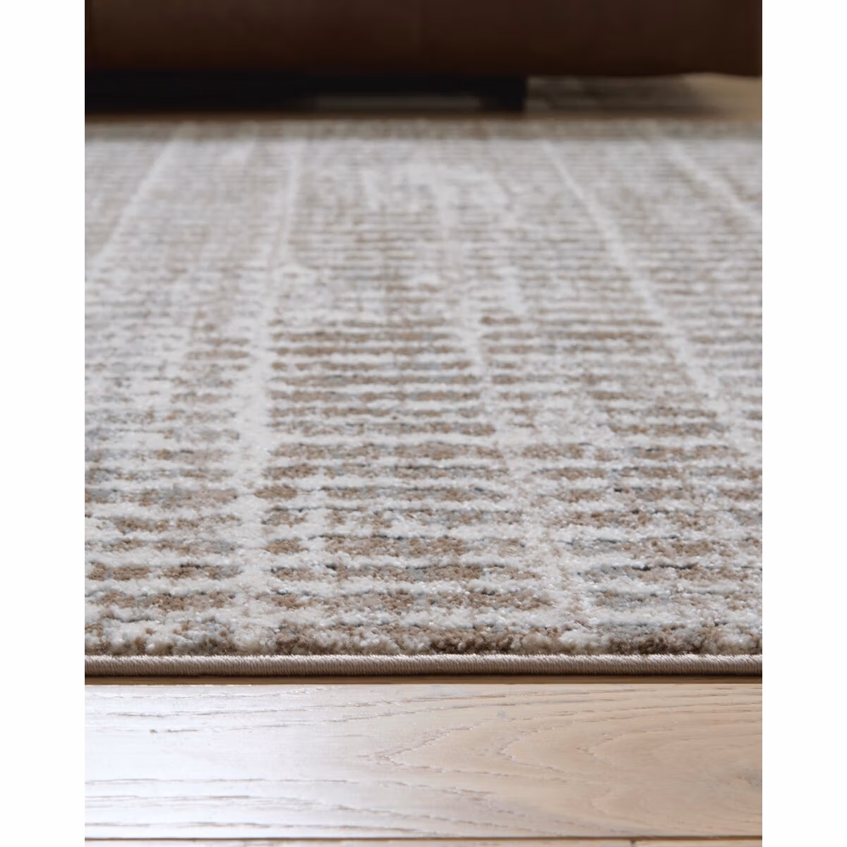 Fuadwick 5'3" x 7' Area Rug - Image 4