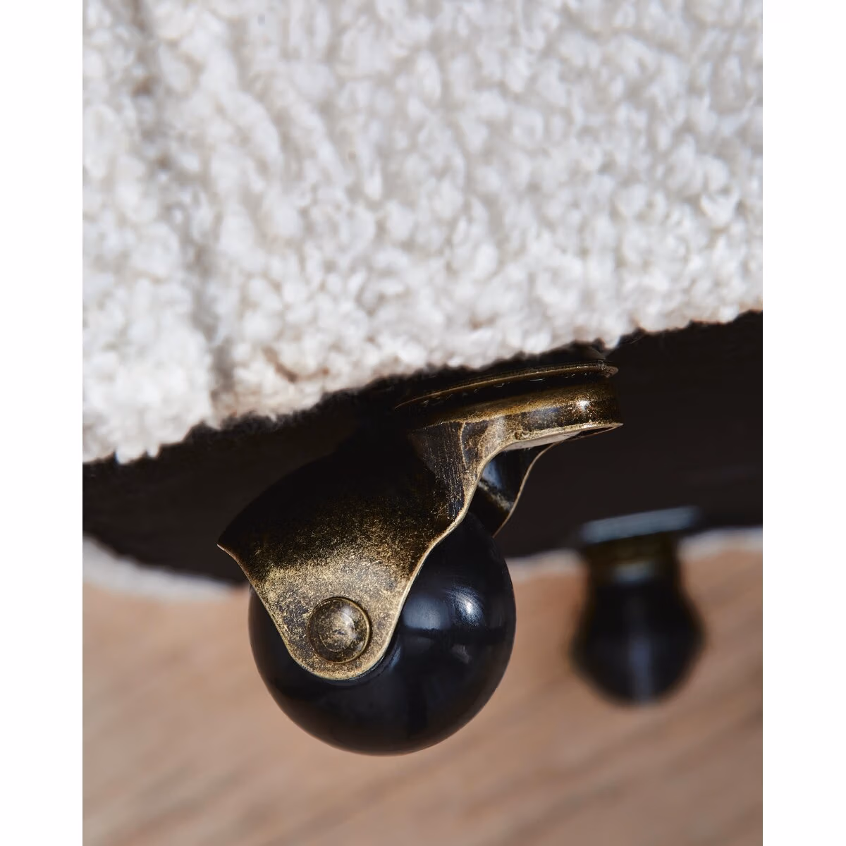 Rowanbeck Dining Chair - Image 8