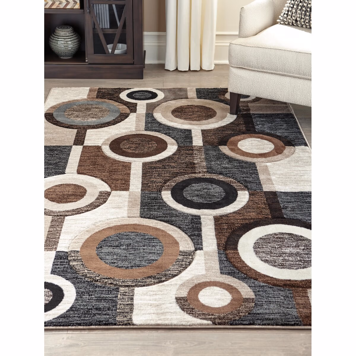 Guintte 5' x 6'7" Rug - Image 3