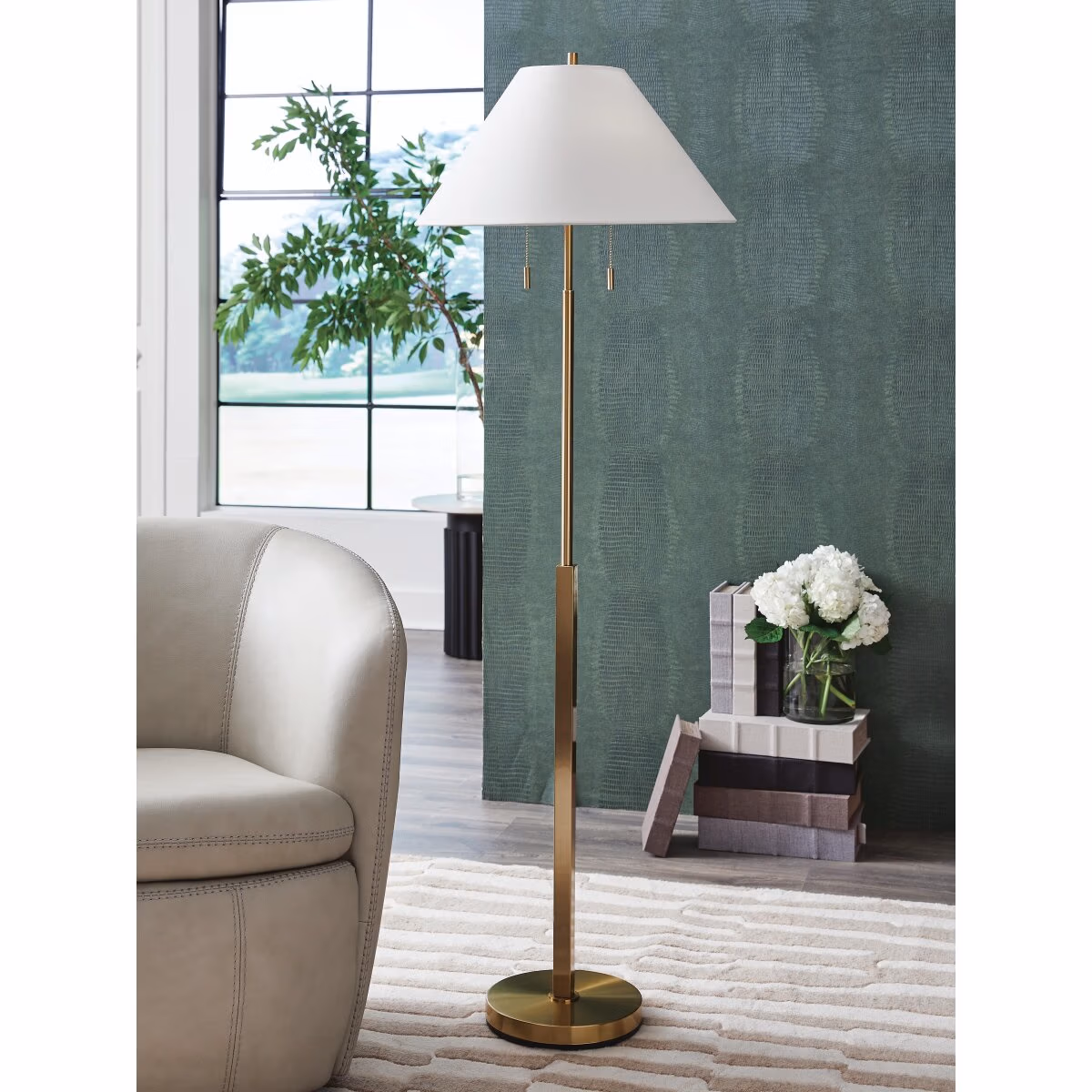 Haigwood Floor Lamp - Image 3