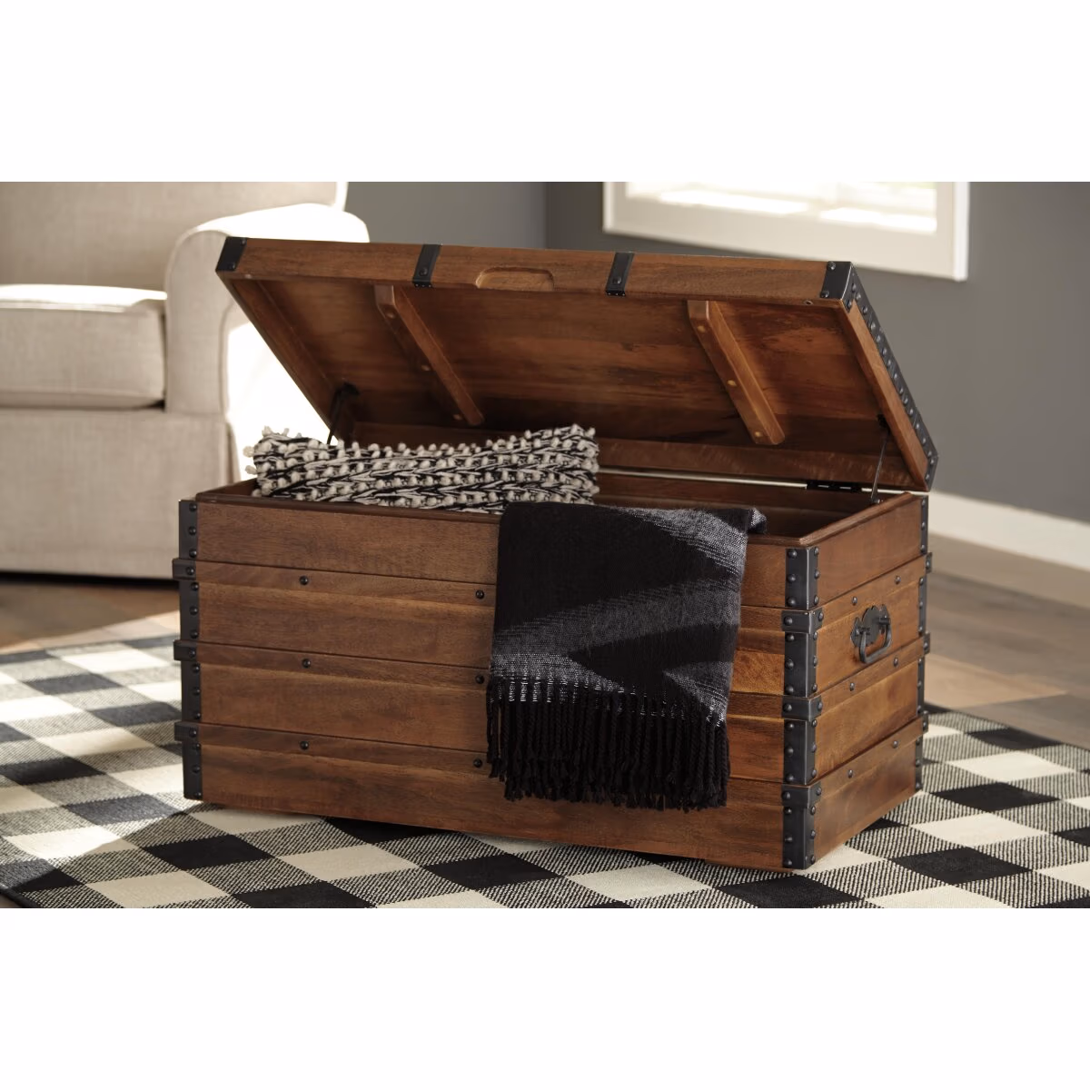 Kettleby Storage Trunk - Image 10