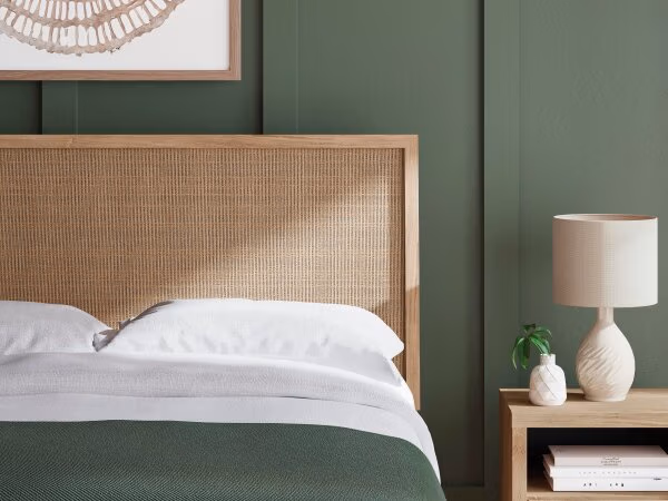 Cielden Queen Panel Bed - Image 10