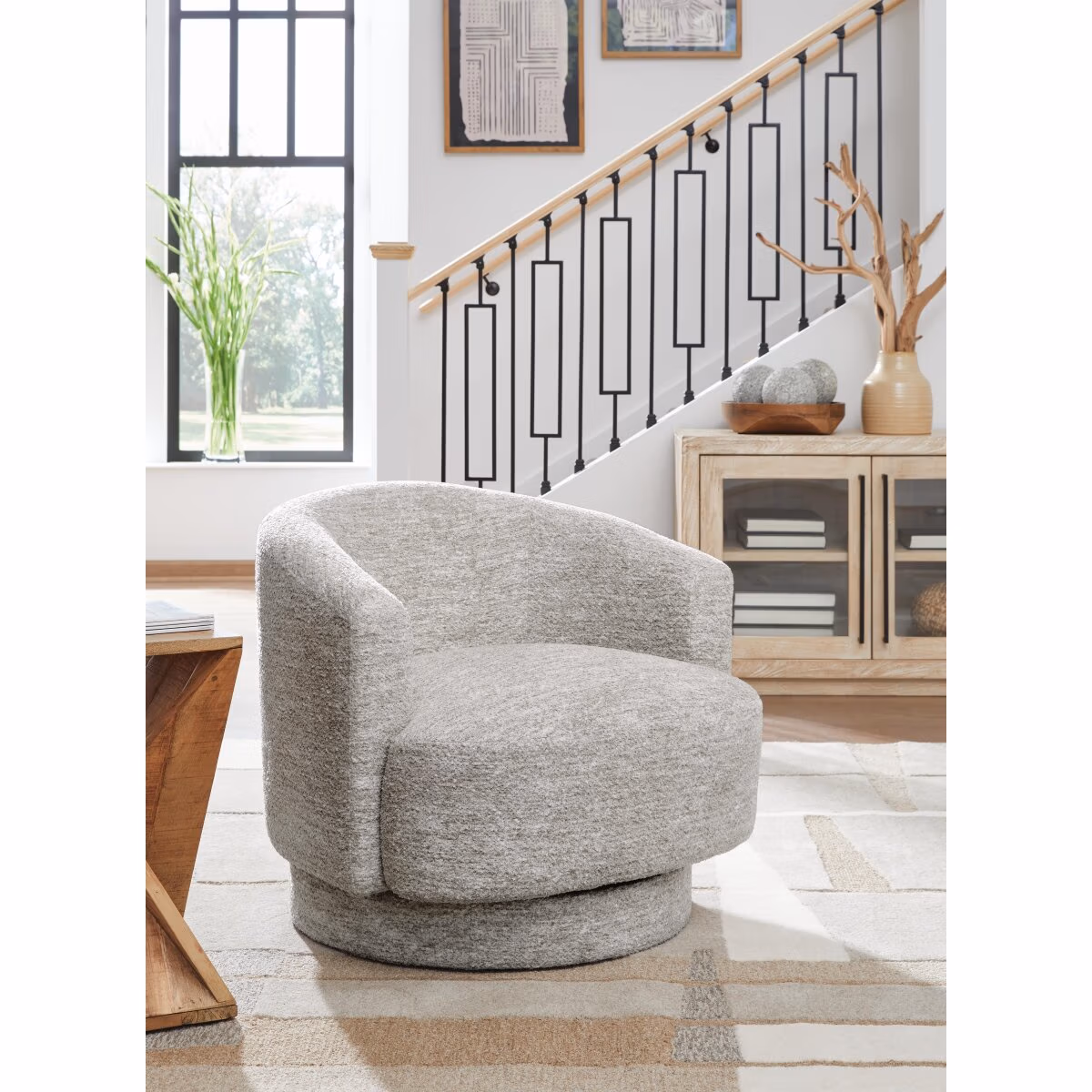 Wardsor Swivel Accent Chair - Image 3