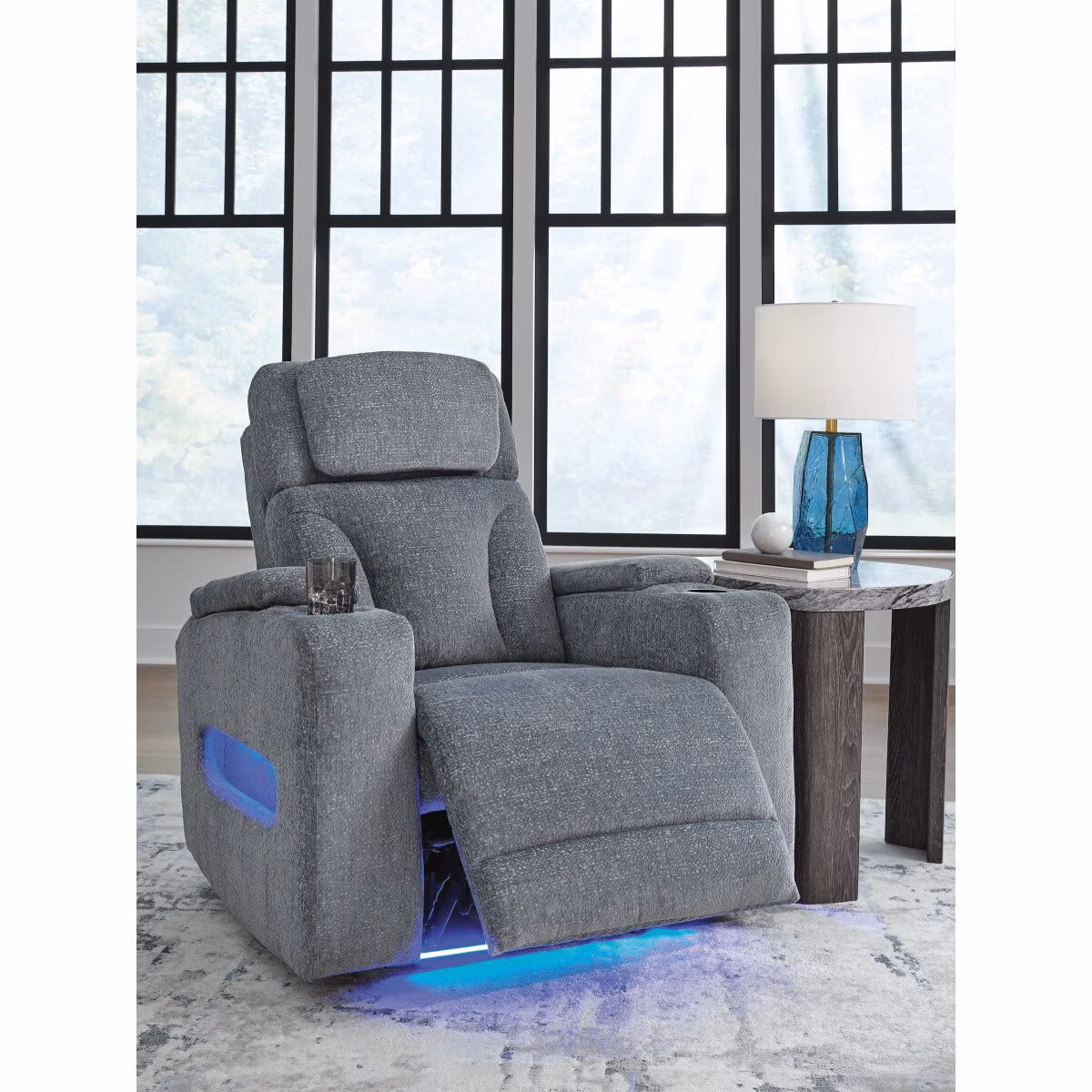 Studio Cave Power Recliner - Image 8