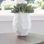 Karenton Vase - Image 3