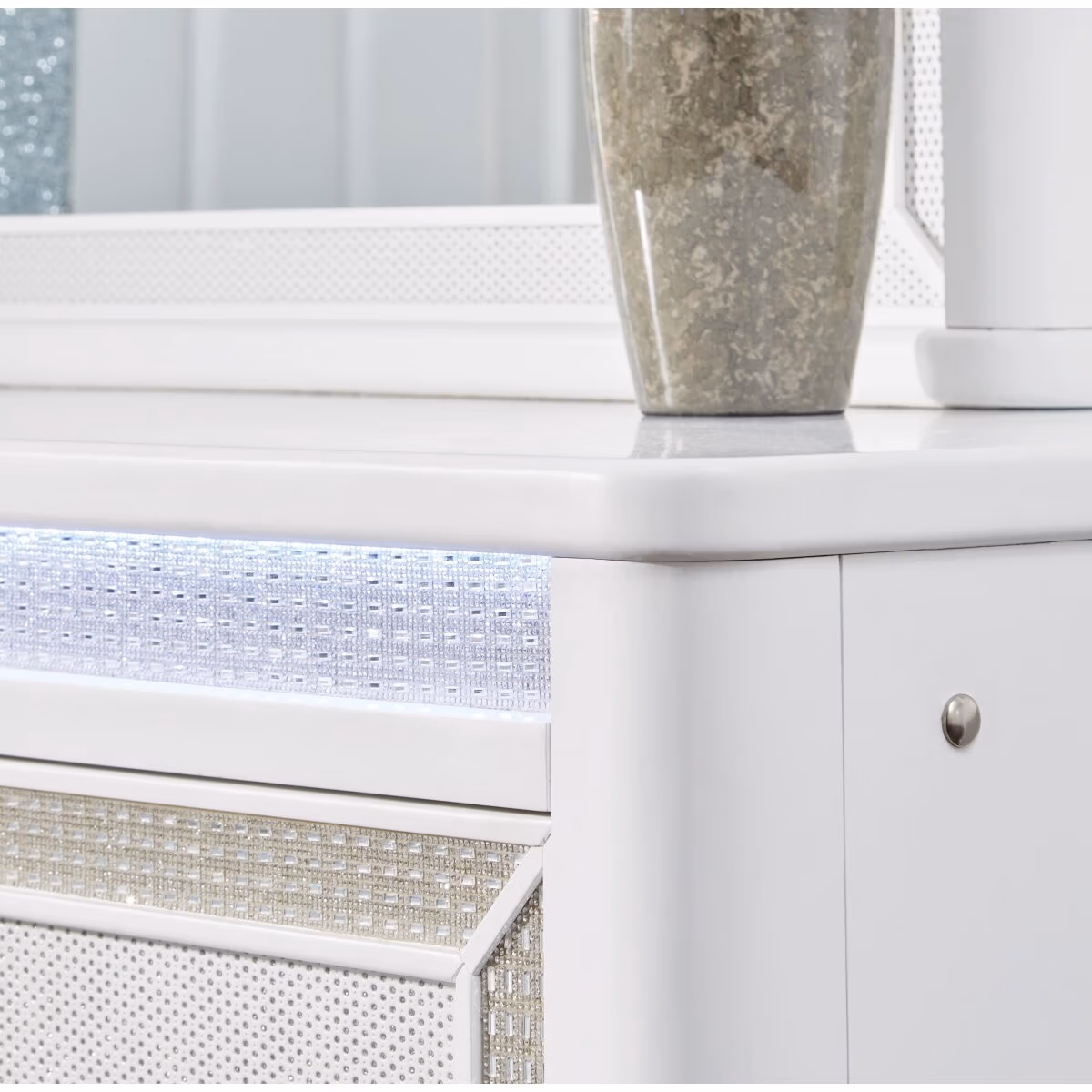 Chalanna Queen Upholstered Storage Bed, Dresser and Mirror - Image 13