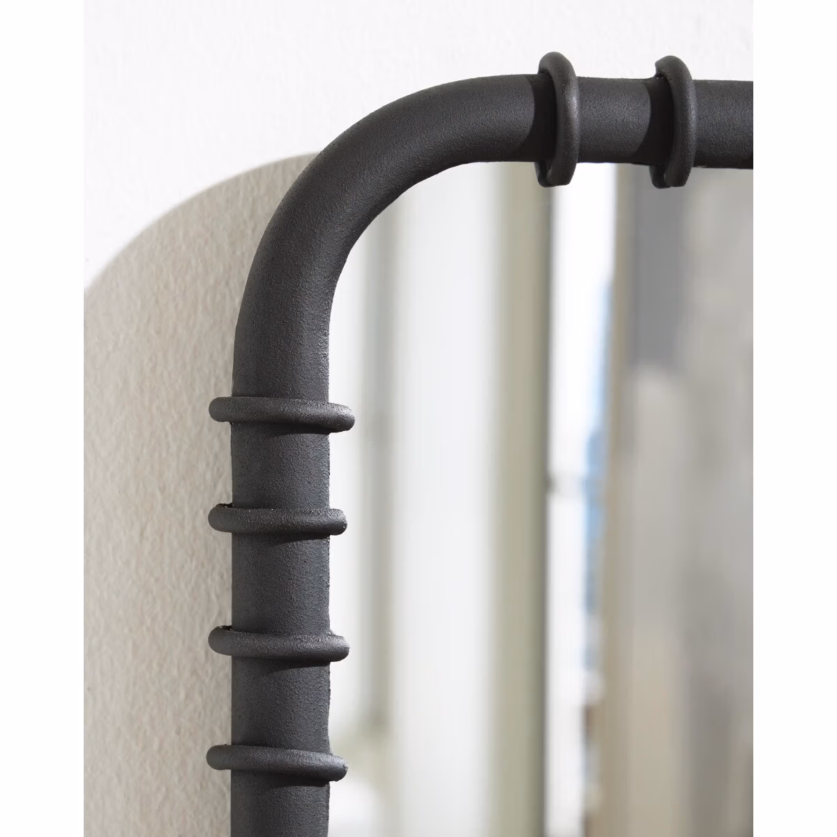 Judlow Accent Mirror - Image 7