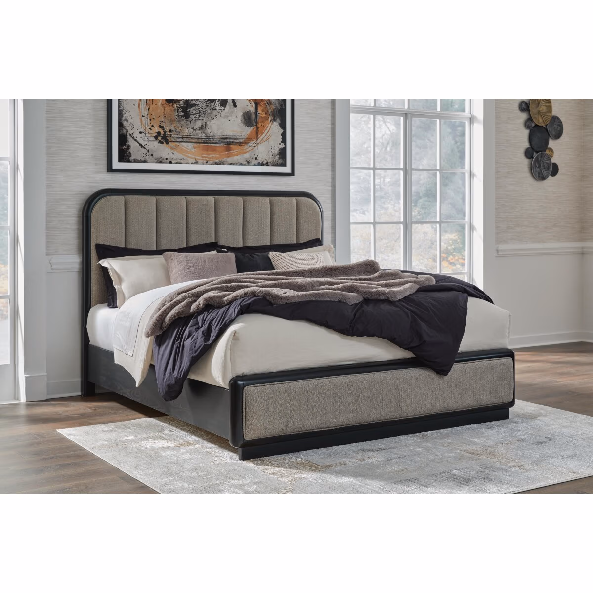 Rowanbeck King Upholstered Panel Bed - Image 3