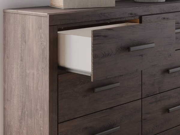 Prendonea Queen Panel Bed, Dresser and Nightstand - Image 21