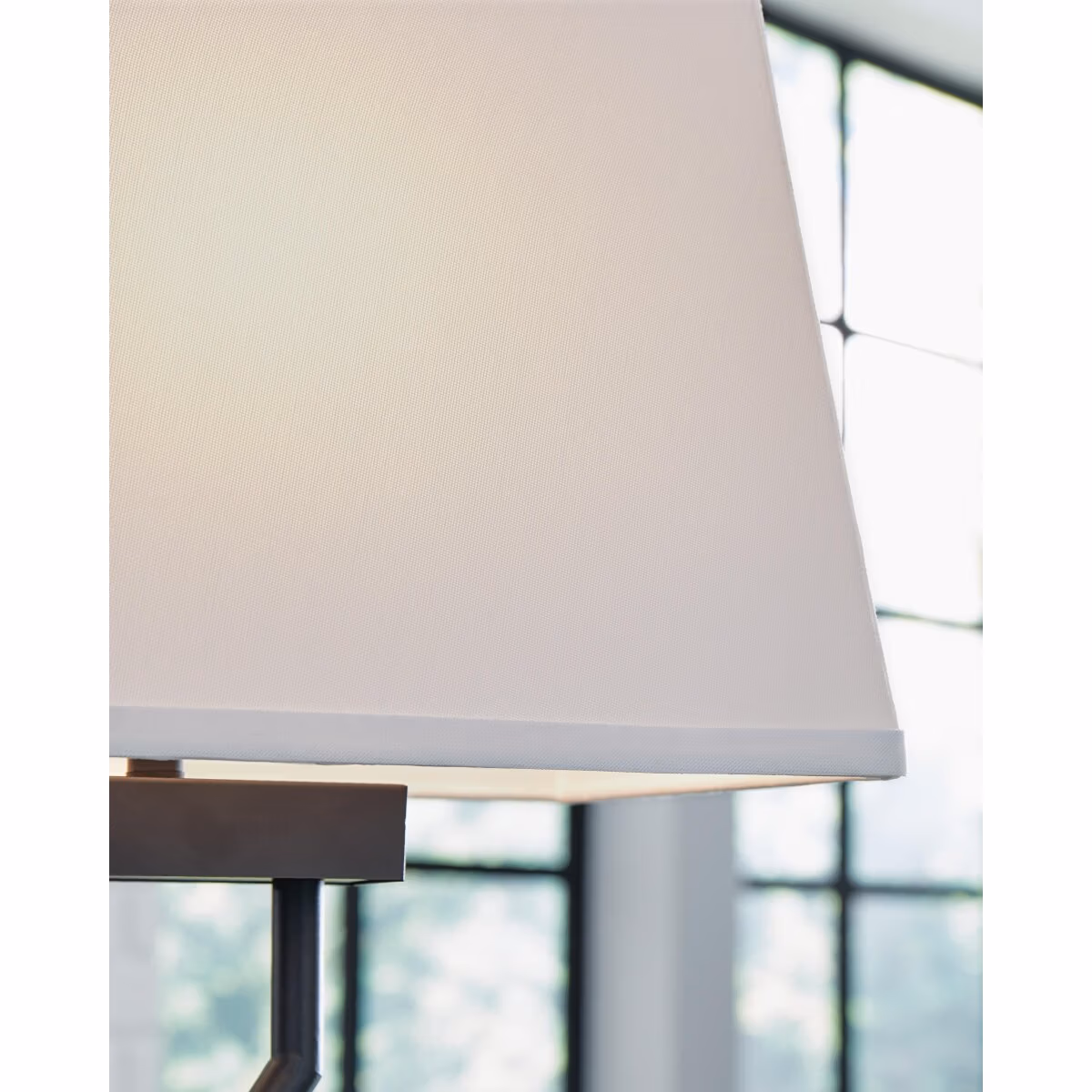 Brookthrone Table Lamp (Set of 2) - Image 4