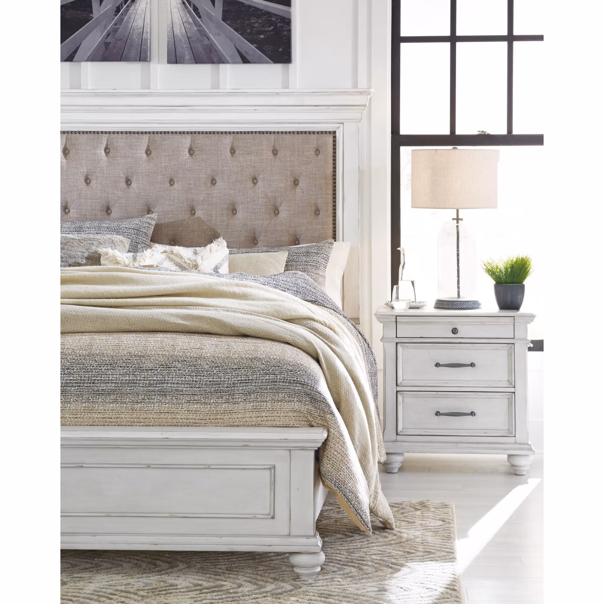 Kanwyn Queen Panel Bed - Image 14