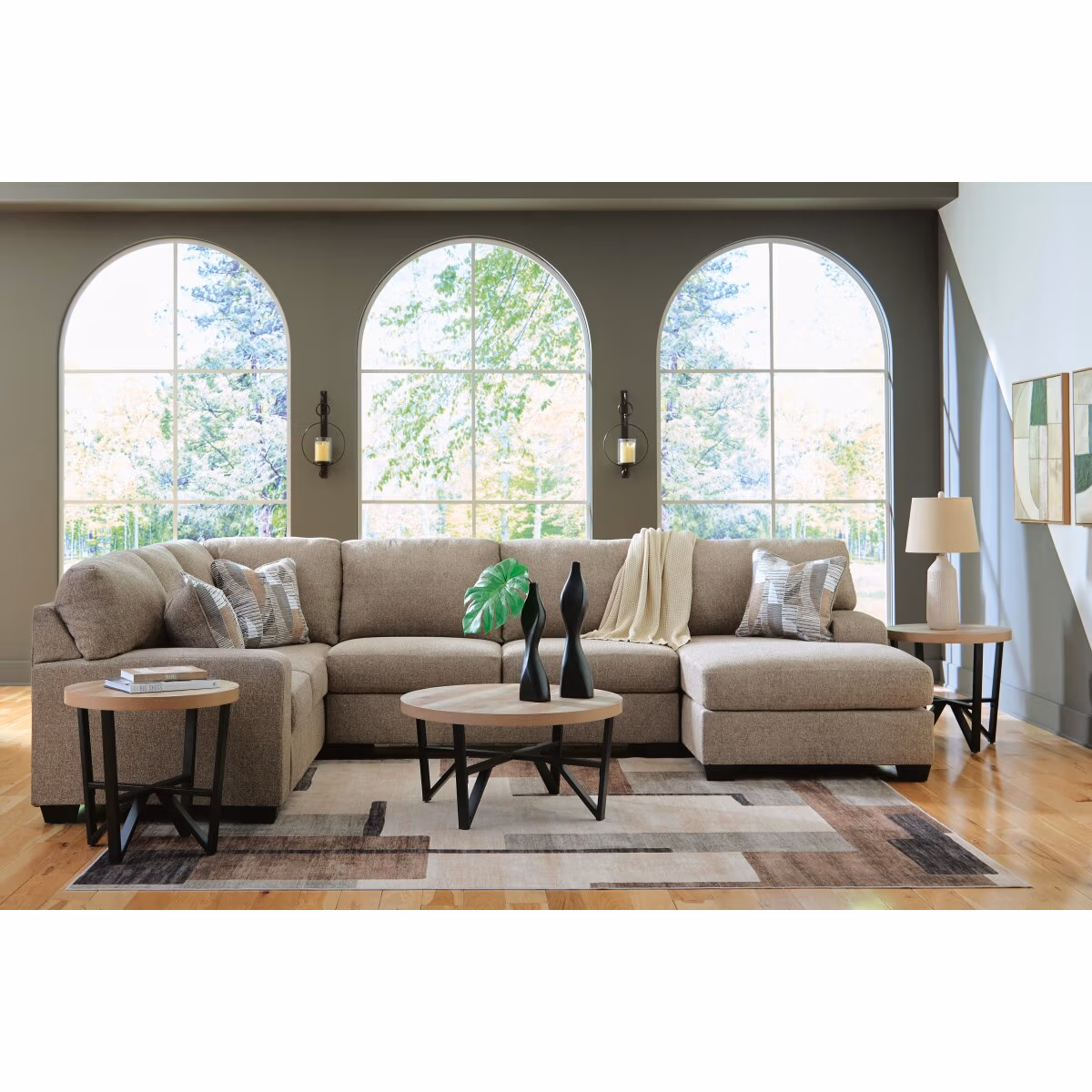 Newellen 3-Piece Sectional with Chaise - Image 4