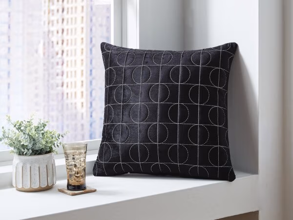 Kydner Pillow (Set of 4) - Image 3