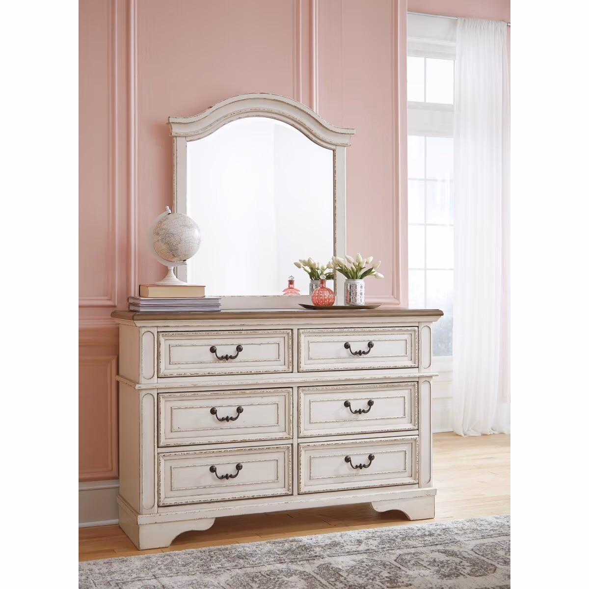 Realyn Full Panel Bed, Dresser, Mirror, Chest and Nightstand - Image 16