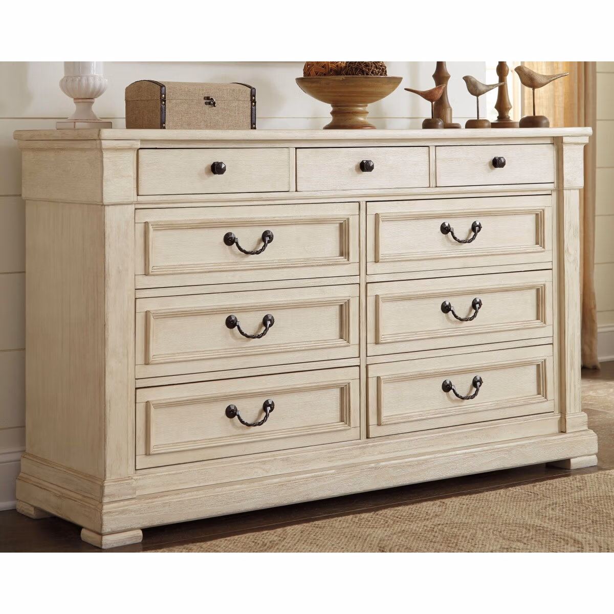 Realyn Dresser and 2 Nightstands - Image 12