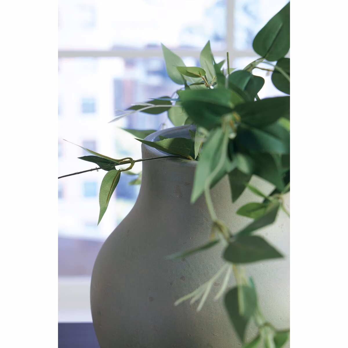 Baychester Vase - Image 4