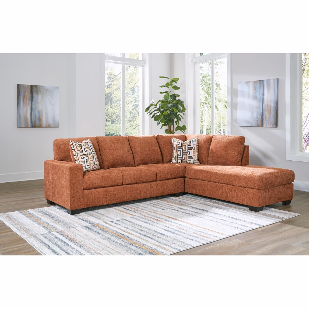Aviemore 2-Piece Sectional with Chaise - Image 3
