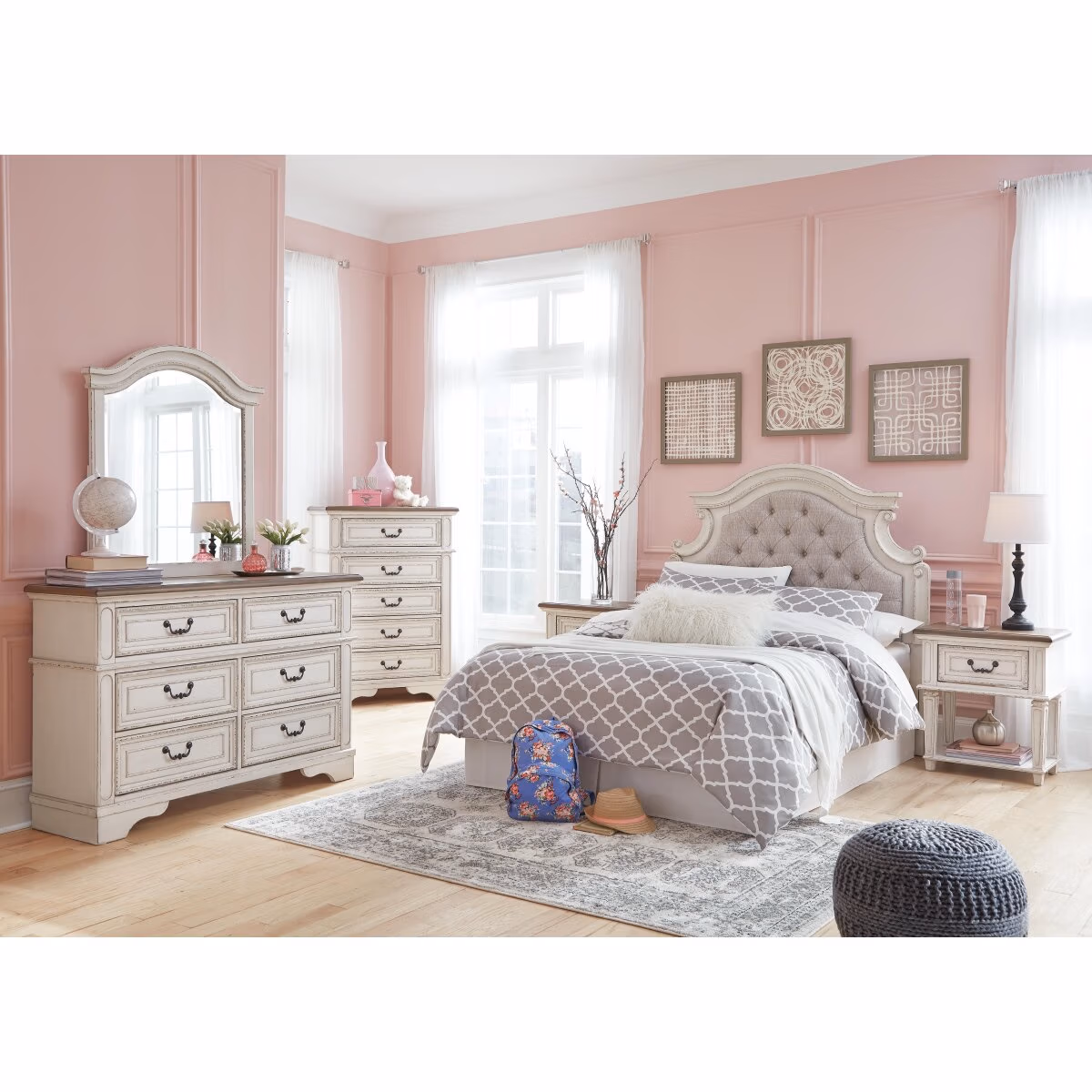 Realyn Nightstand - Image 12
