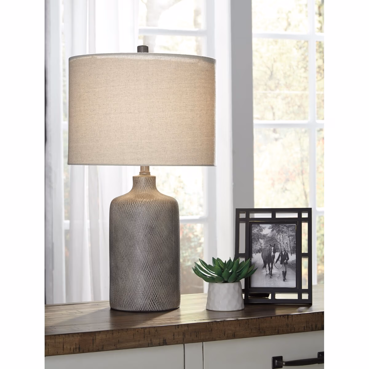 Linus Table Lamp - Image 3