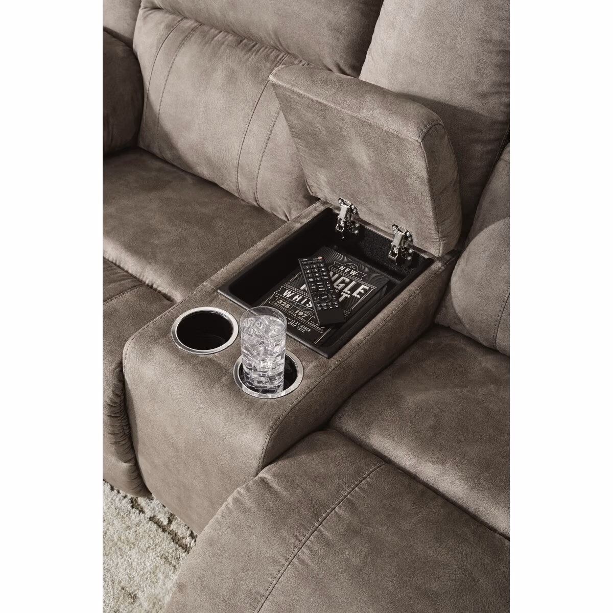 Laresview Reclining Loveseat with Console - Image 8