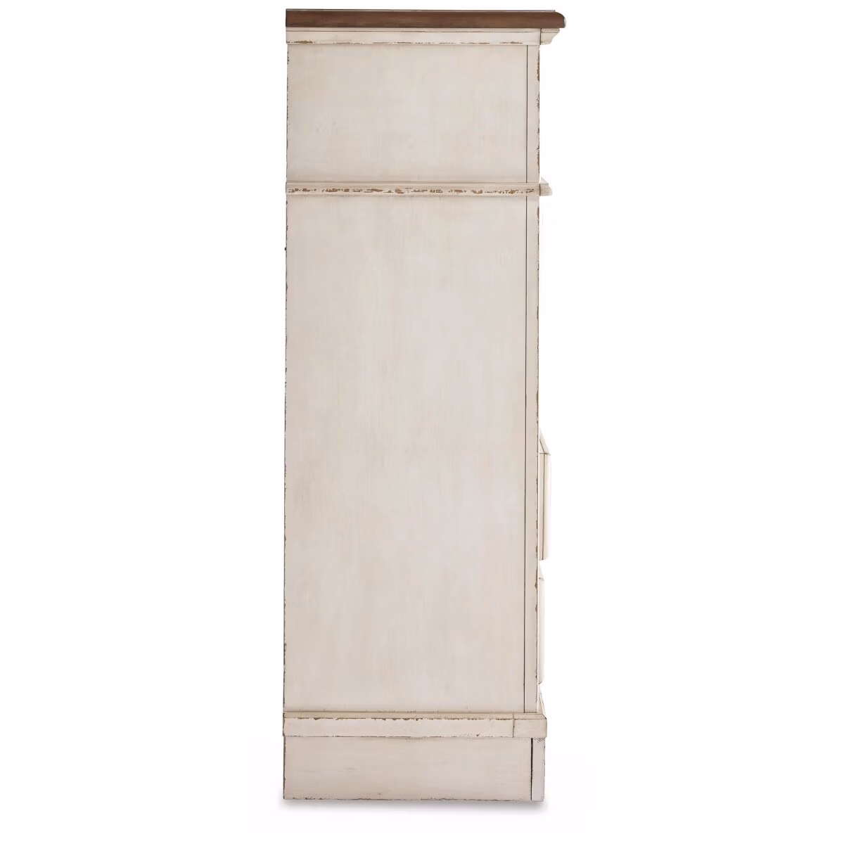 Realyn Full Panel Bed, Dresser, Mirror, Chest and Nightstand - Image 8