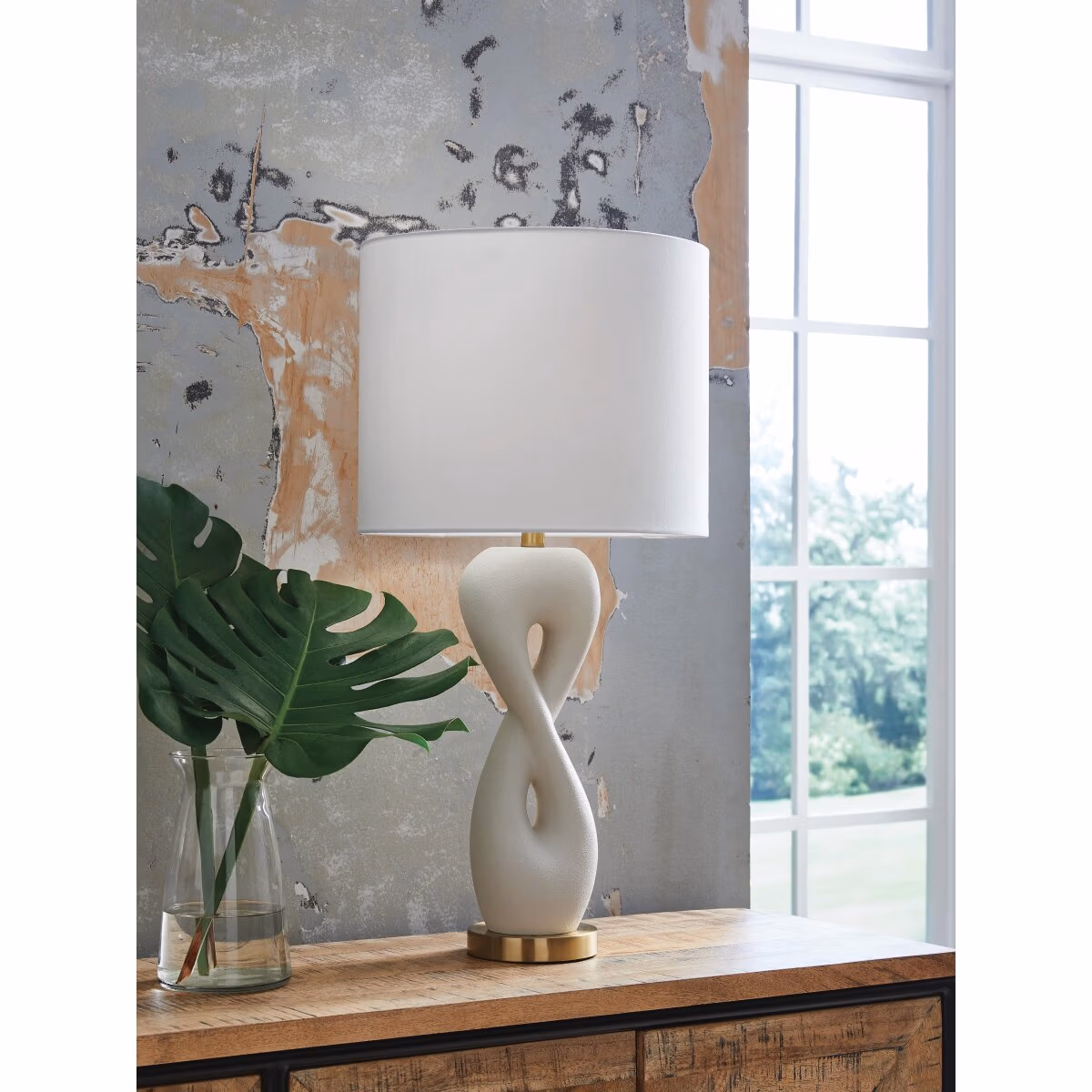 Judrich Table Lamp - Image 3