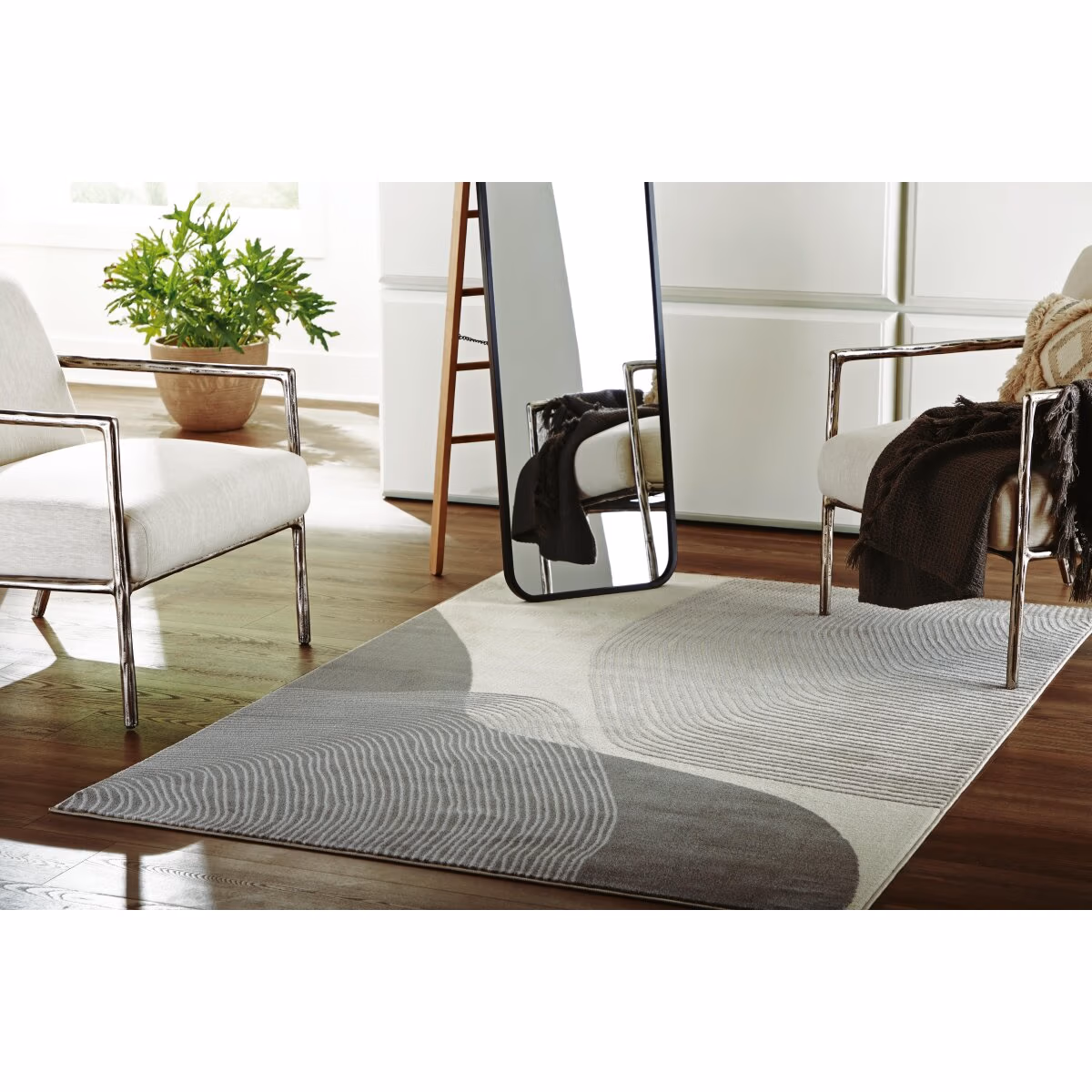 Winderburg 5' x 7' Rug - Image 3